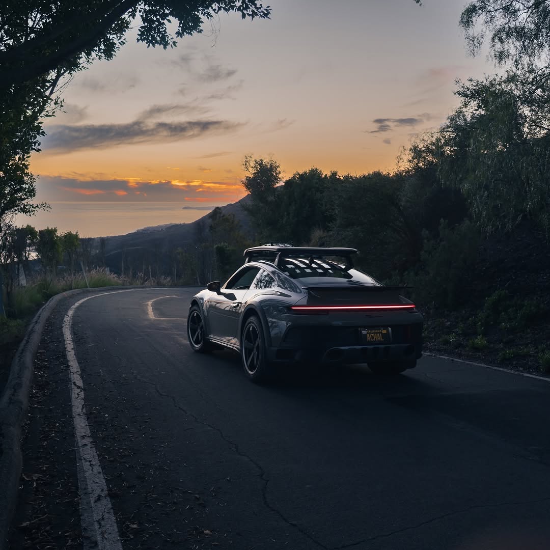 2024 Porsche 911 Dakar