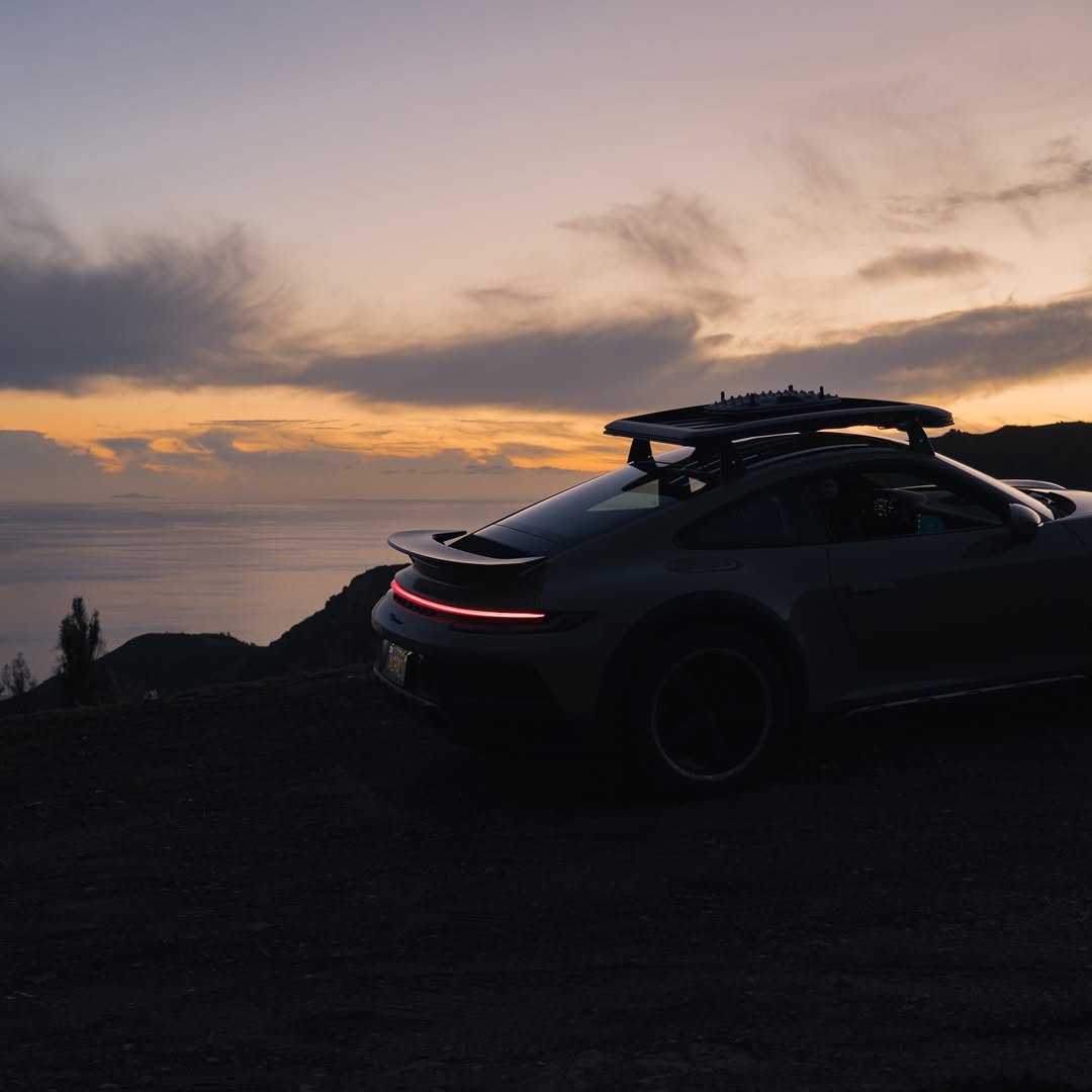 2024 Porsche 911 Dakar