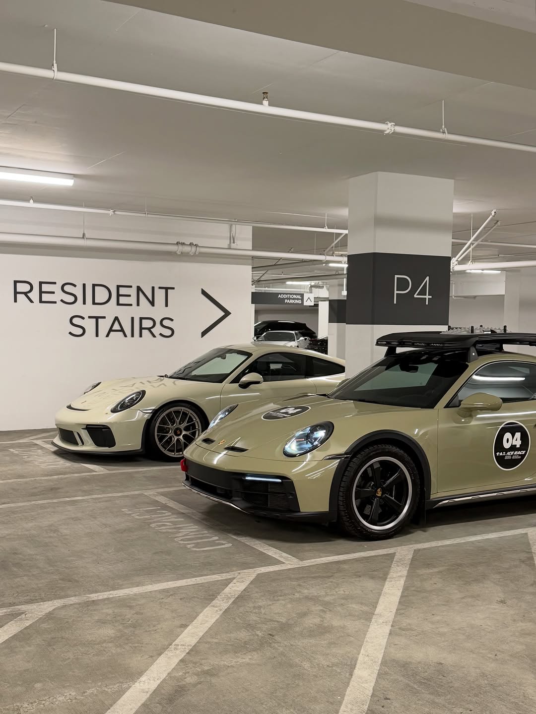 2024 Porsche 911 Dakar