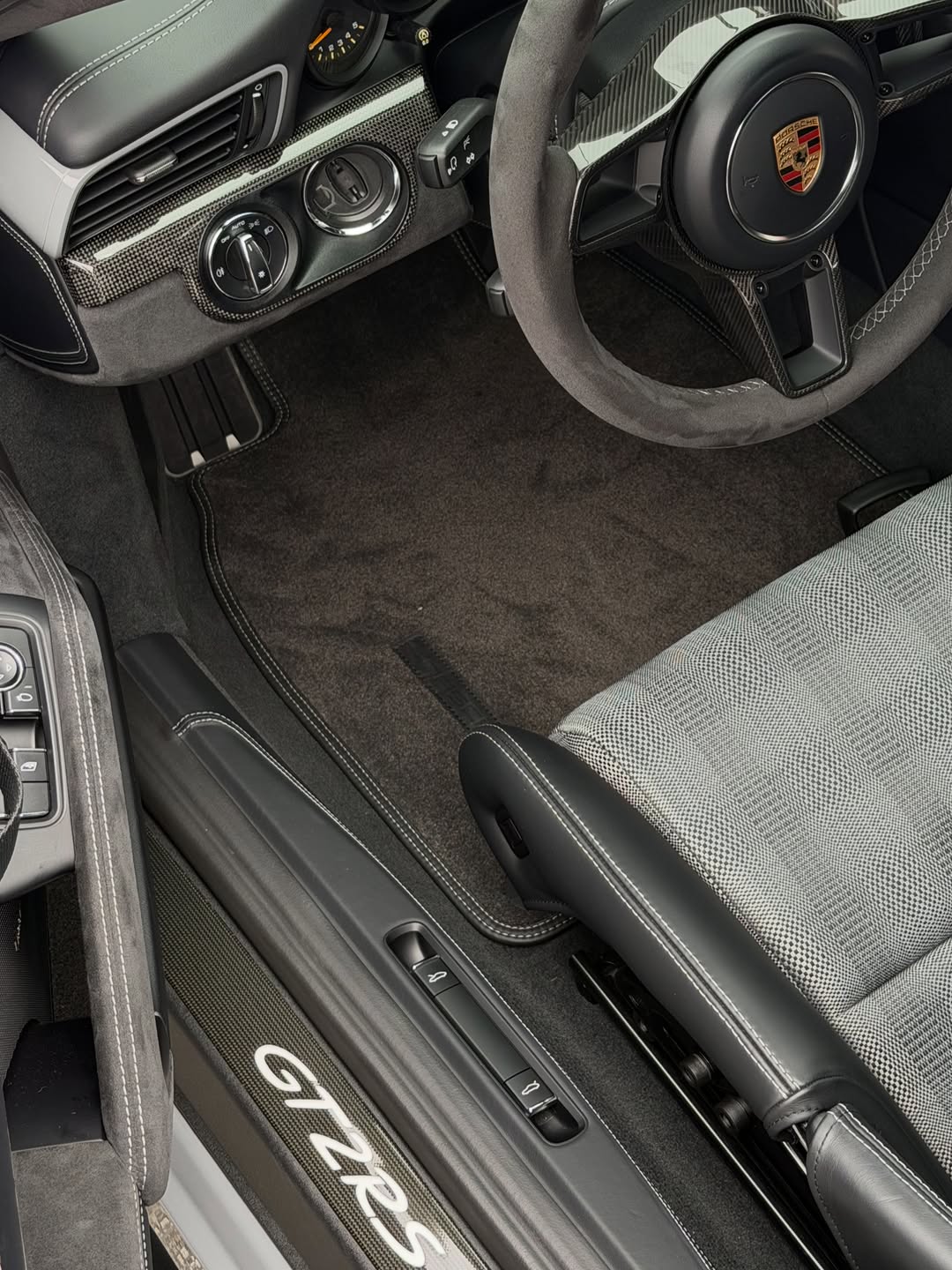 2018 Porsche 911 GT2 RS